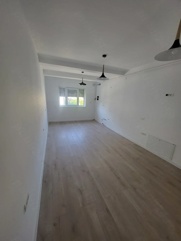 3 camere + living bucatarie+ terase 90 mp lift Florenta loc parcare tva 0 — fotografia 2