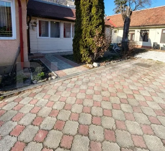 Apartament la casa, 2 camere, 53,80 mp, centrul vechi Brasov — fotografia 1