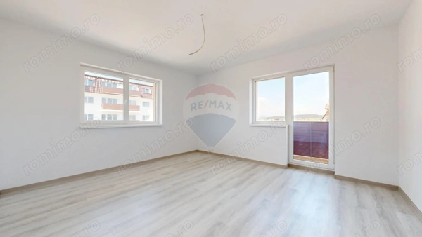 Apartament 3 Camere de Vânzare în Subcetate City 2, Sânpetru, Brașov — fotografia 3