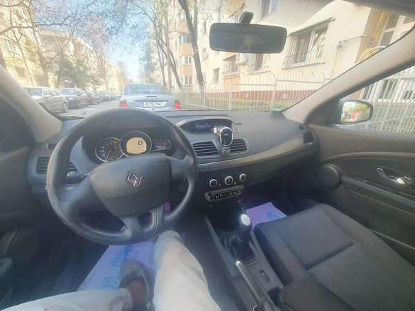 RENAULT Megane 2012 — imagine 9