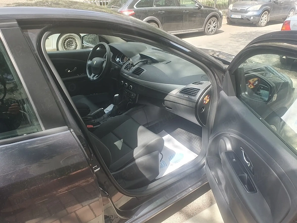 RENAULT Megane 2012 — imagine 6