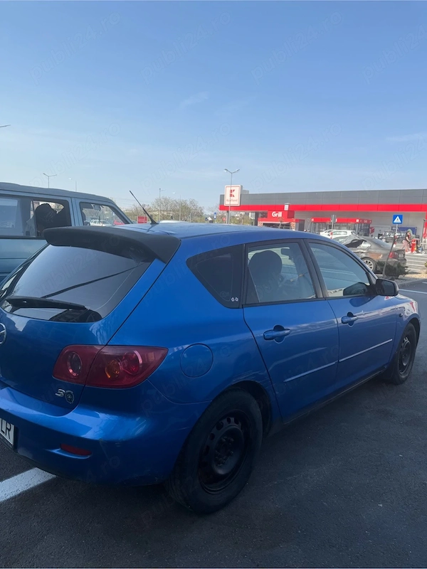 MAZDA 3 2004 — imagine 5