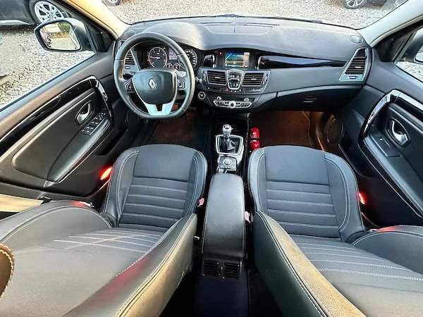 RENAULT Laguna 2011 — imagine 4