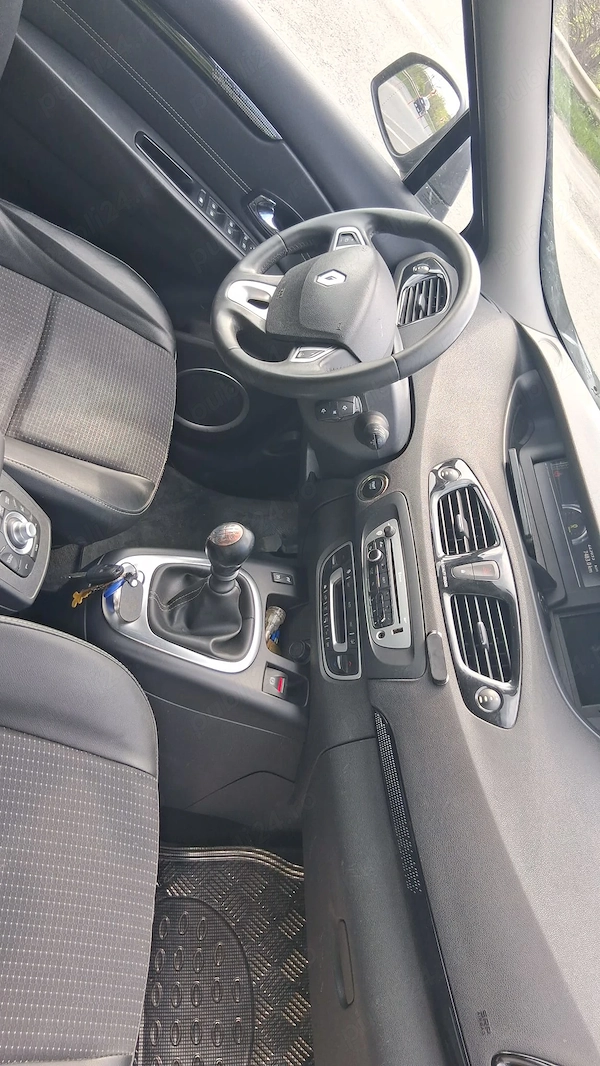 RENAULT Scenic 2011 — imagine 3