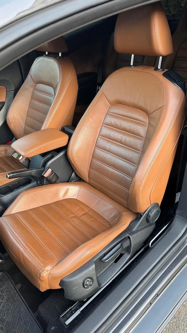 VOLKSWAGEN Scirocco 2011