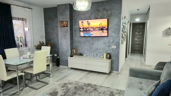 Apartament de vanzare cu 3 camere la cheie si parcare privata Constanta — fotografia 1