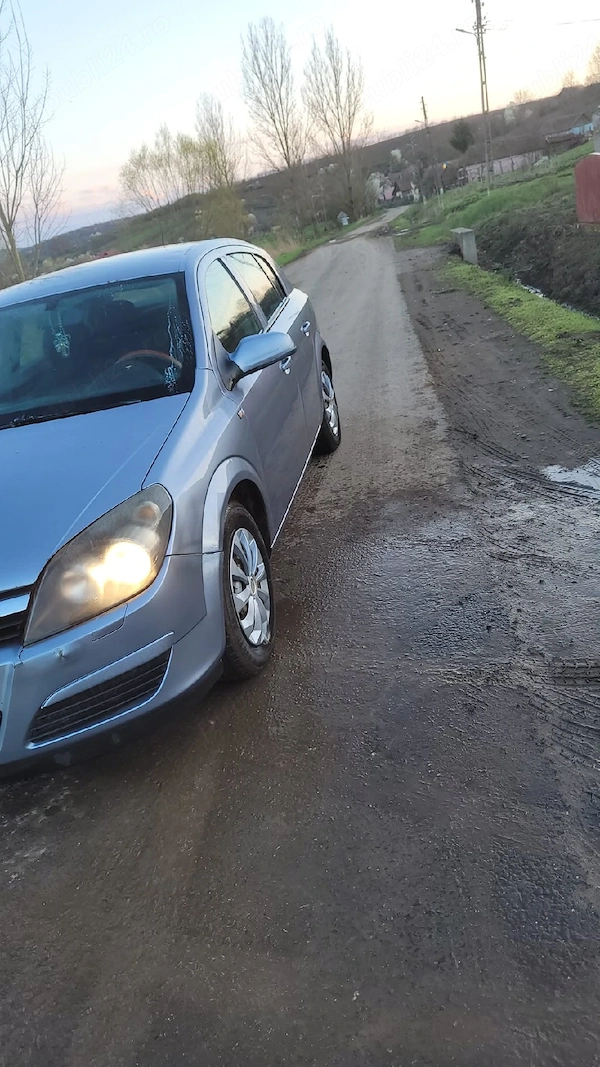OPEL Astra 2005 — imagine 4