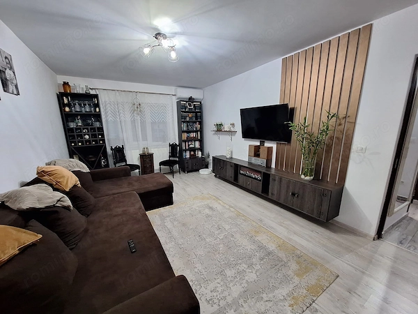 Vand Ap 3 camere Rm Sarat