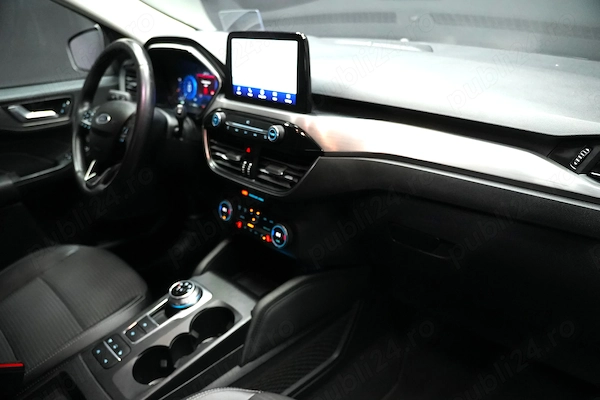 FORD Kuga 2022 — imagine 10