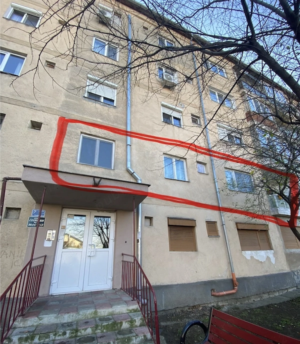 Apartament 3 camere etaj 1 locație excelentă — fotografia 1