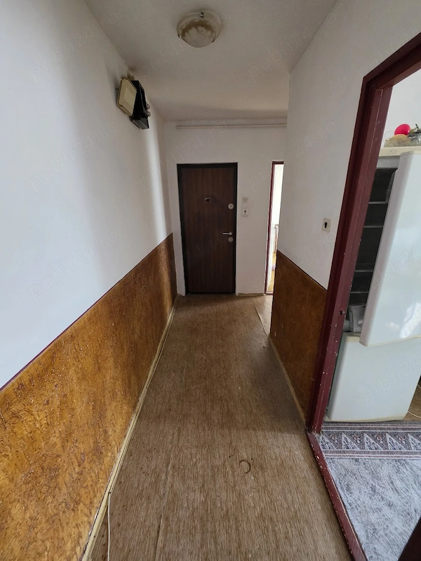 Vand apartament 2 camere in Sacele-Precizia — fotografia 3