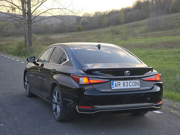 LEXUS ES 2020 — imagine 9