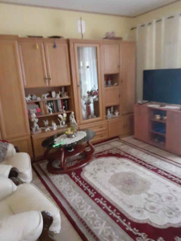 Vânzare aprt. 3 camere în sect.2 — fotografia 1