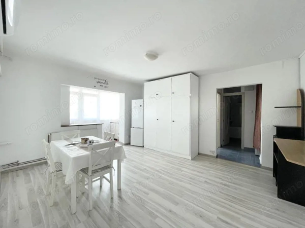 Apartament 3 camere, 54 mp utili - zona Buziasului — fotografia 3