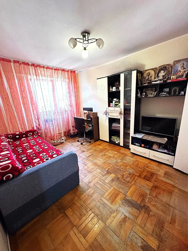 2 camere, decomandate, Micro 19 — fotografia 1