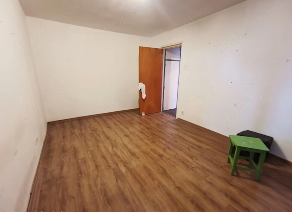 Vanzare - Apartament 2 camere Lujerului locație excelentă, ideal locuit sau investiție — fotografia 1