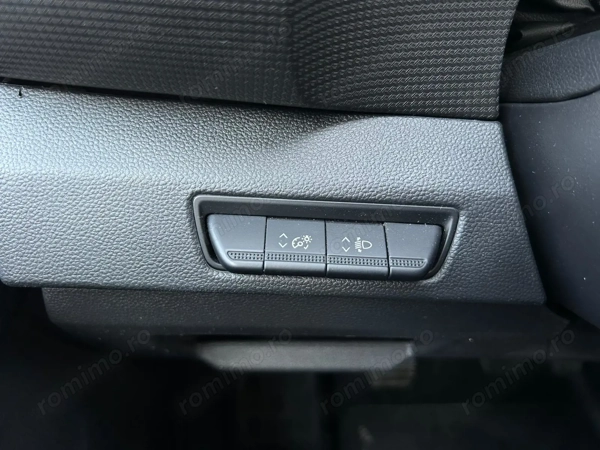 RENAULT Trafic 2023 — imagine 15