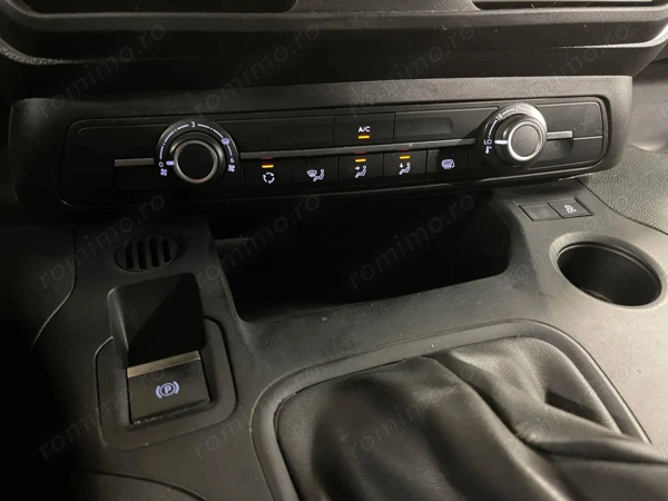 PEUGEOT Partner 2020 — imagine 13