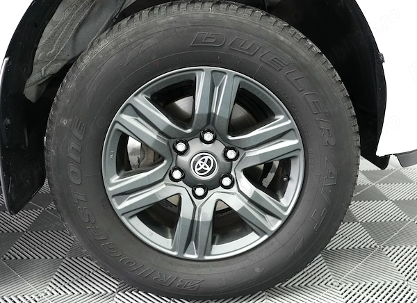 TOYOTA Hilux 2023 — imagine 12