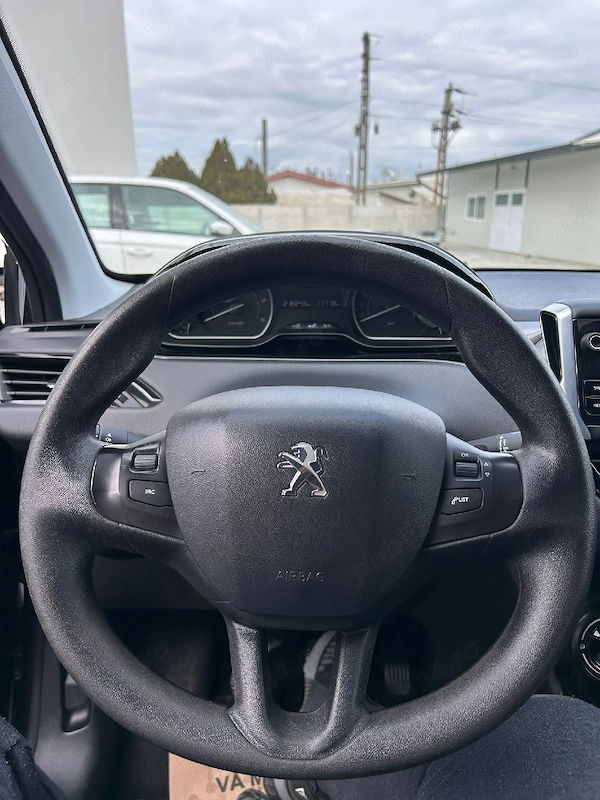 PEUGEOT 208 2015 — imagine 8