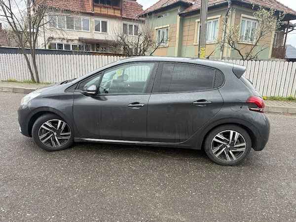 PEUGEOT 208 2015 — imagine 6
