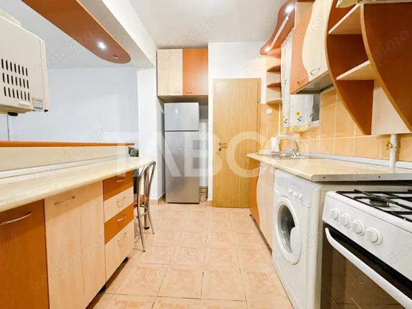 Apartament cu 2 camere de vanzare Gheorgheni pozitie top — fotografia 3