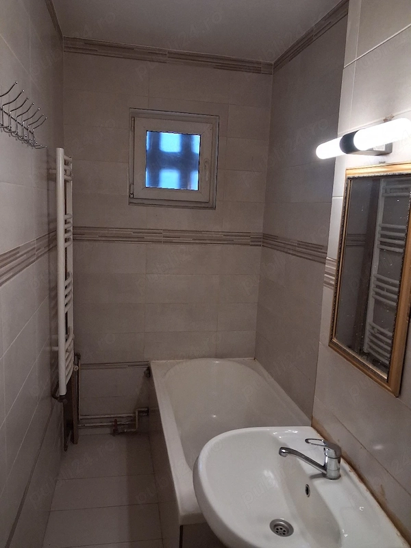 Vând apartament două camere — fotografia 3