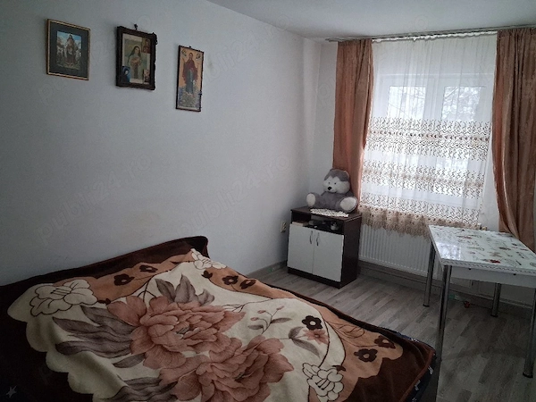 Vând apartament două camere — fotografia 1