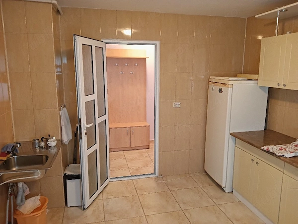 De vînzare apartament 2 camere decomandate