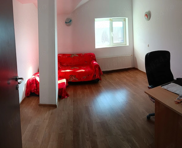 Apartament mare in vila cu curte — fotografia 3