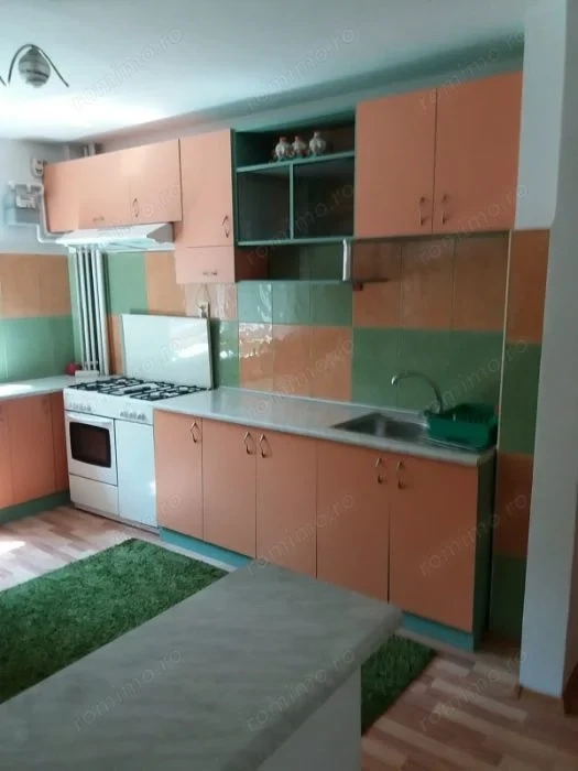 inchiriere apartament cu o camera in zona Umt