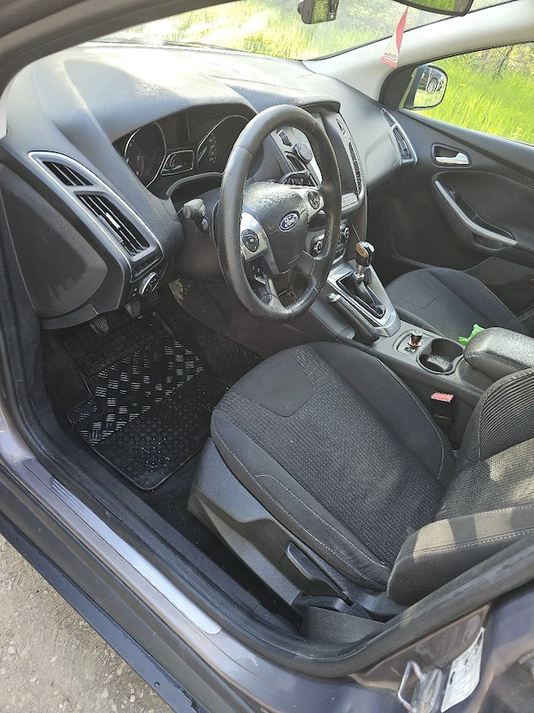 FORD Focus 2013 — imagine 3