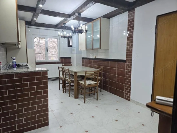Apartament 3 camere, decomandat, etaj 1 - Aradului — fotografia 1