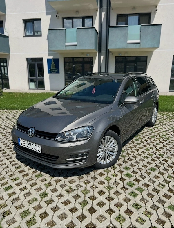 VOLKSWAGEN Golf 2015
