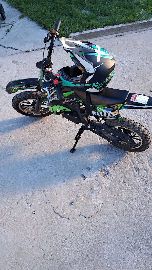 Vând atv 49cc kxd pro germani