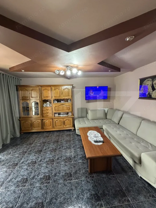 Apartament de vânzare cu 4 camere, 115 mp, zona Micro 16 — fotografia 3