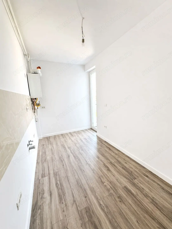 Apartament 2 camere + terasă 16 mp + parcare | Locație excelentă — fotografia 2