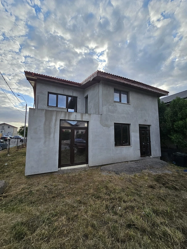 DE VÂNZARE | Casă P+M | 5 camere | 300 mp teren | 145.000 | Agigea