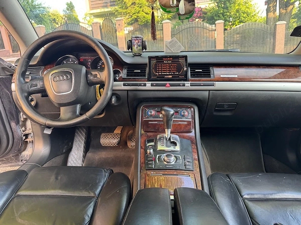 dezmembrez audi a8 D3 2009