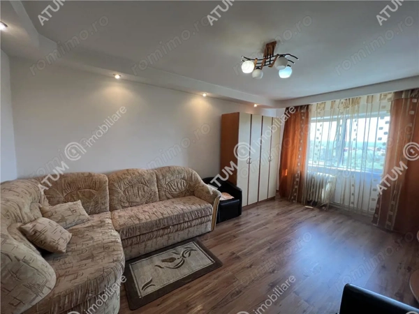 Apartament 2 camere decomandate cu boxa si pivnita zona Vasile Aaron — fotografia 1