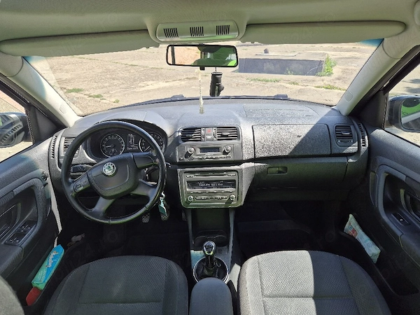 skoda roomster scout