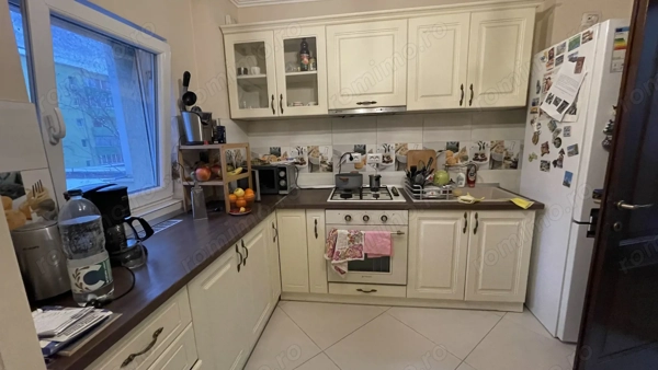 Apartament 4 camere,etaj 1,zona Bucovina — fotografia 3