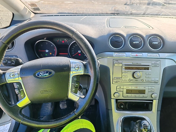 FORD S-MAX