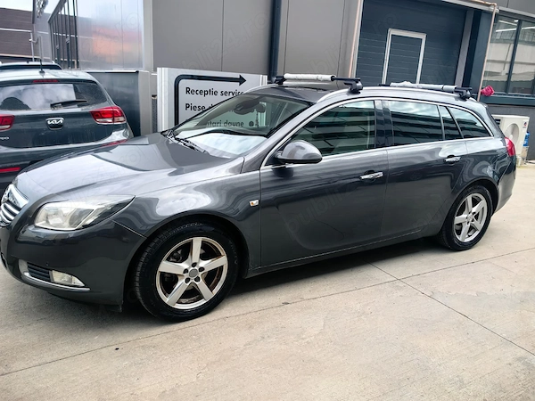 Opel Insignia SportsTourer 2.0 CDTI 2012 Break Spațios, Revizii la Zi, Preț Corect