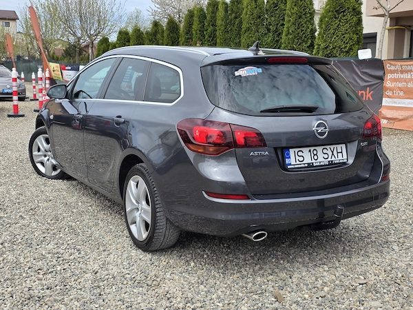 OPEL Astra 2011 — imagine 4