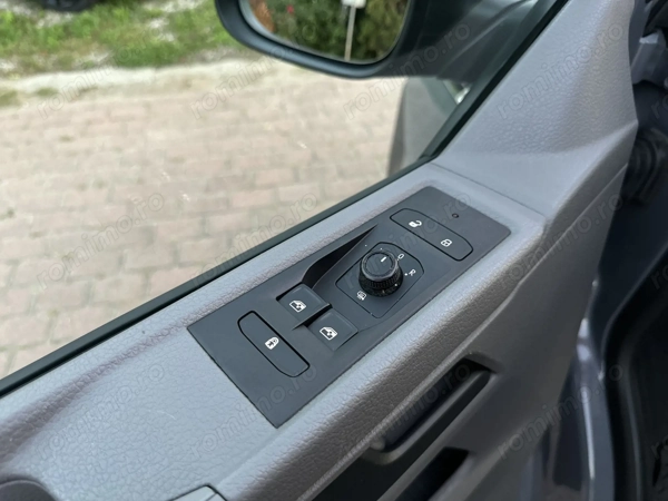 VOLKSWAGEN Caravelle 2020 — imagine 15
