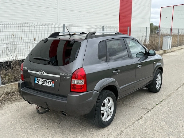 HYUNDAI Tucson 2010 — imagine 4