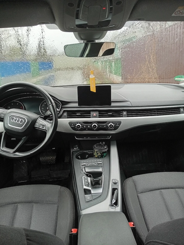 AUDI A4 2019 — imagine 3