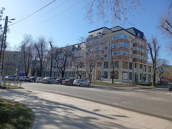 Ultracentral! 3 camere, tip duplex 2 niveluri(scara interioara), vedere Parc, bloc renovat 2025 — fotografia 1