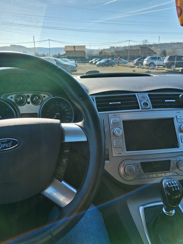 FORD Kuga 2011 — imagine 9